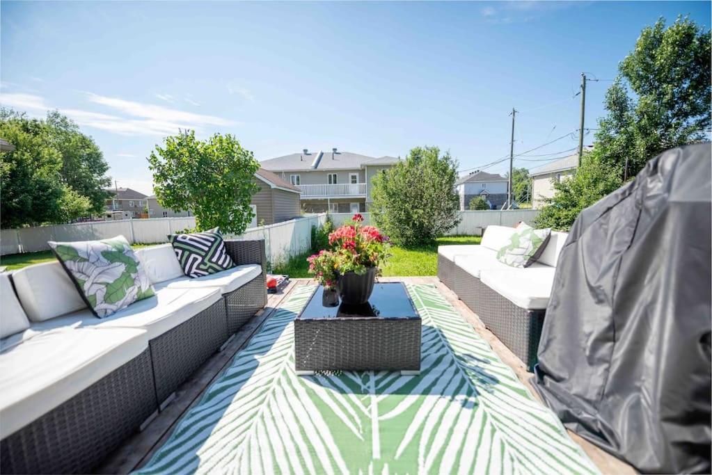 Villa Luxueuse Avec Vue Sur Le Fleuve Villa Grandecasa Trois-Rivieres Exterior photo