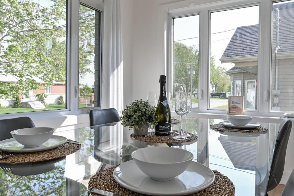 Villa Luxueuse Avec Vue Sur Le Fleuve Villa Grandecasa Trois-Rivieres Exterior photo